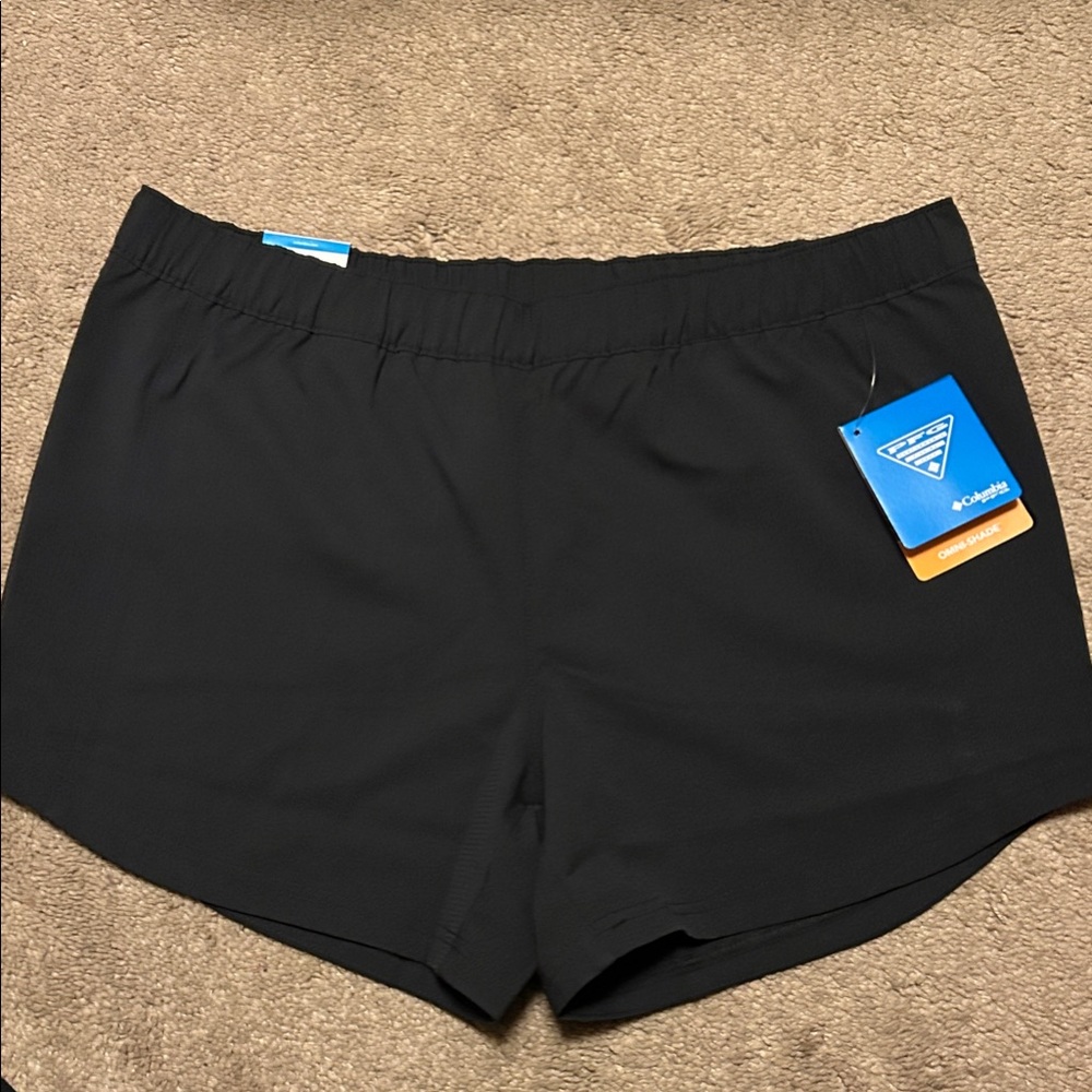 Columbia PFG Women’s Black Shorts - NWT